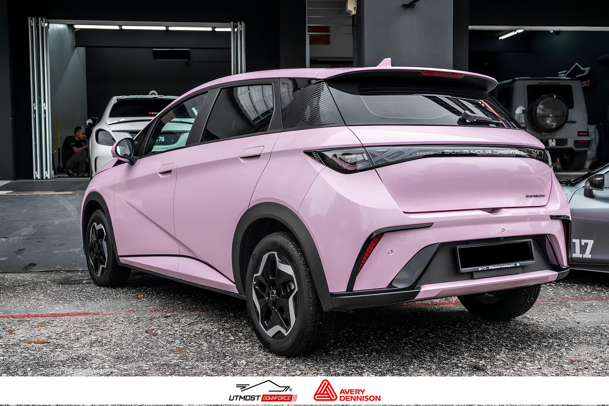 Avery SWF – Rose Bubblegum Satiné – Vinyles Covering Satinés Avery Dennison® SWF voiture