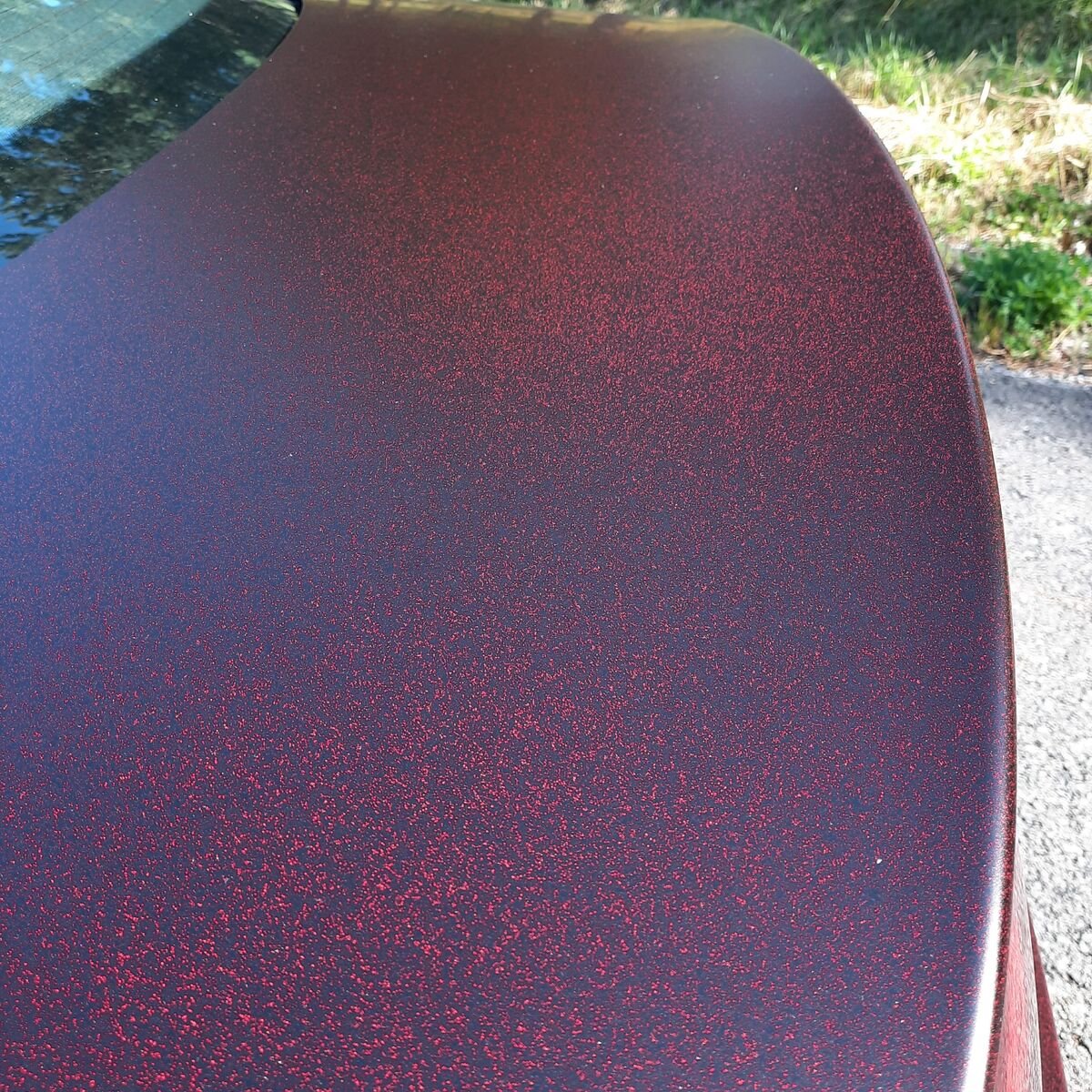 KPMF K75573 – Rouge Rubis Givré Mat – film covering voiture Mat Rouge Rubis Givré Mat KPMF